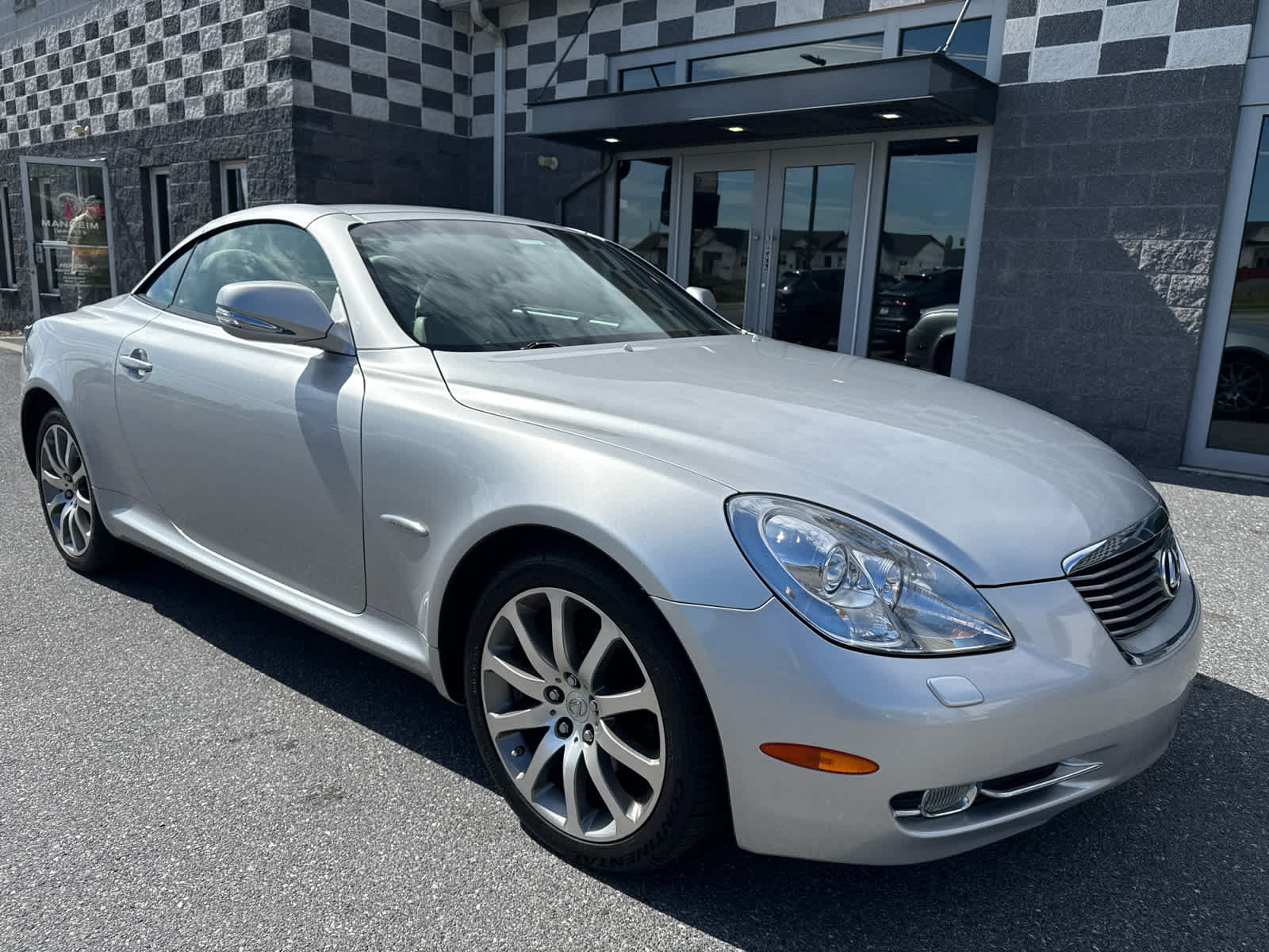 Used 2009 Lexus SC 430 Convertible RWD image 1