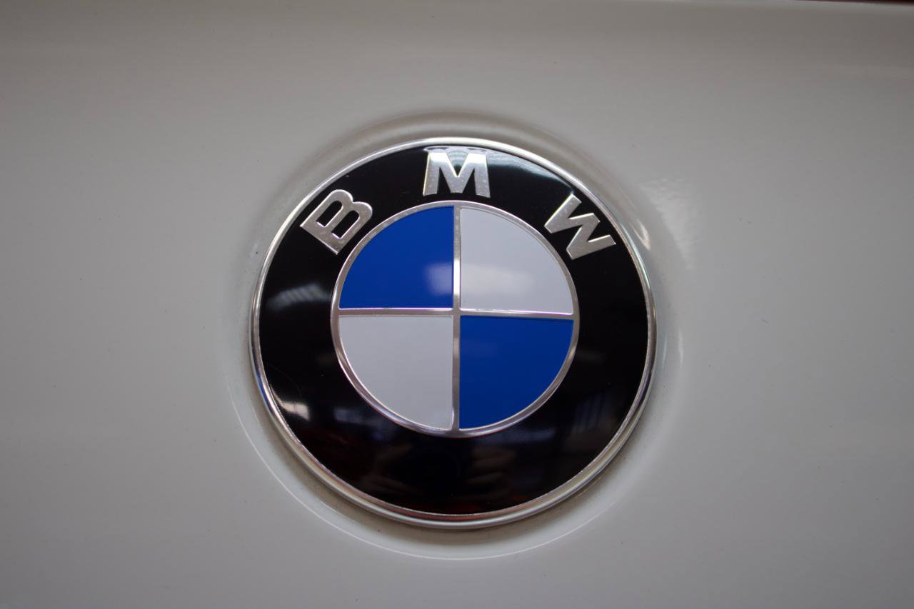 Used 2003 BMW Z4 3.0i image 34
