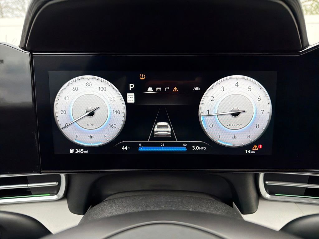 New 2025 Hyundai Elantra Limited image 16