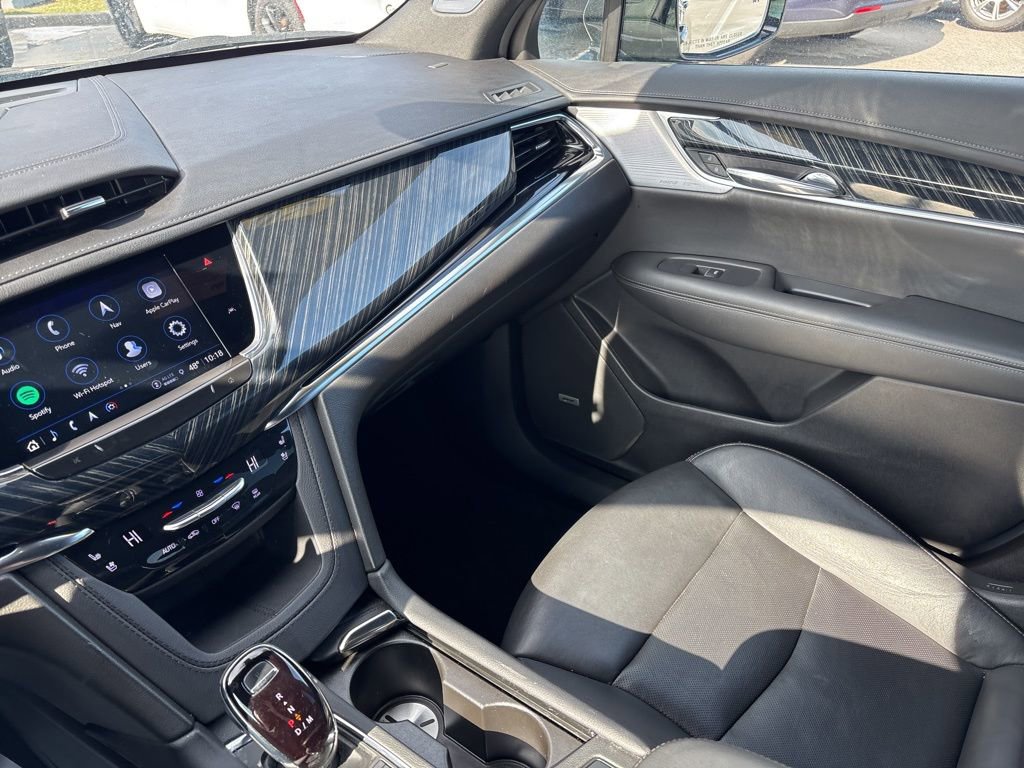 Certified 2023 Cadillac XT6 Premium Luxury image 32