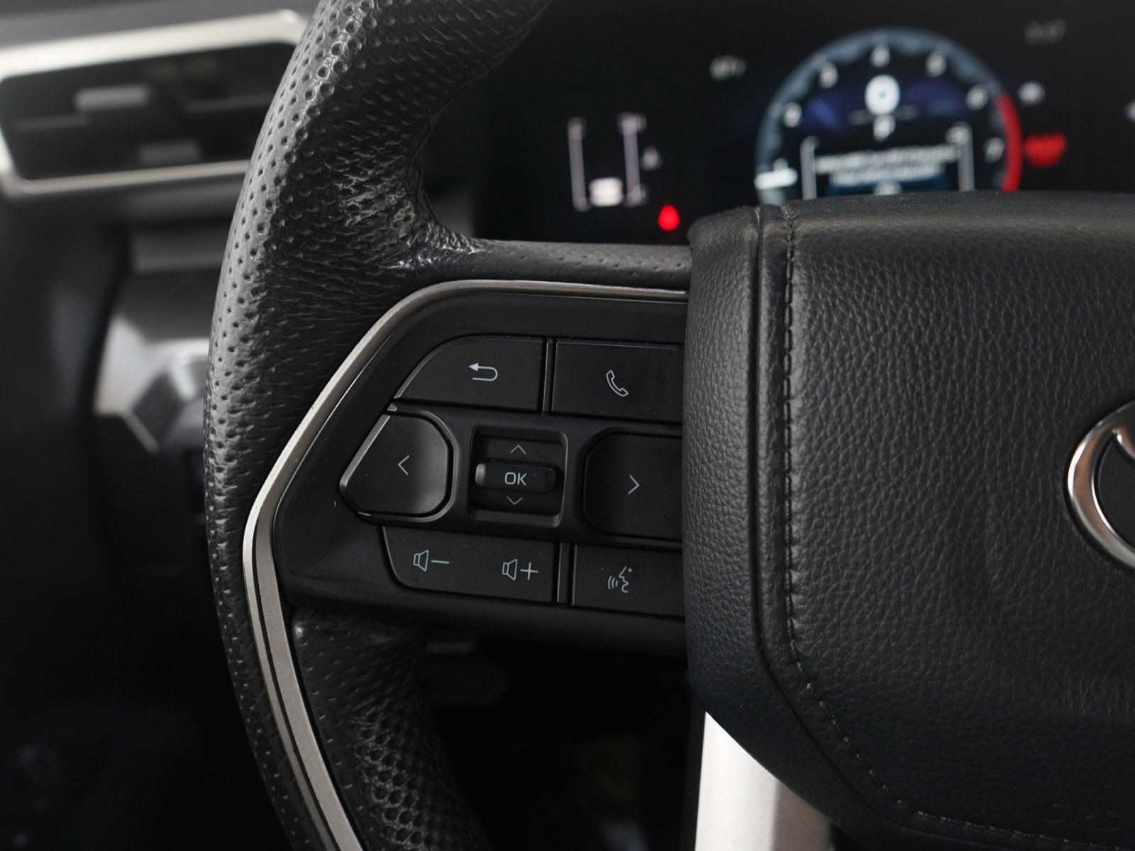 Used 2024 Toyota Tacoma SR5 image 26