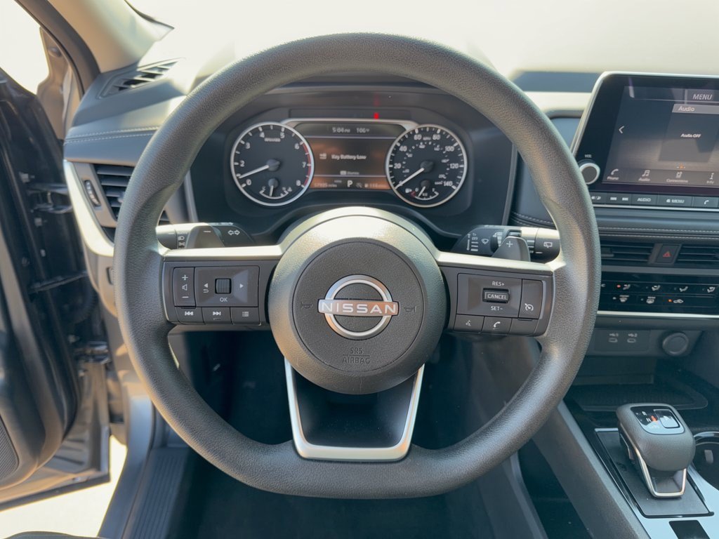 Used 2024 Nissan Rogue S AWD/4WD image 10