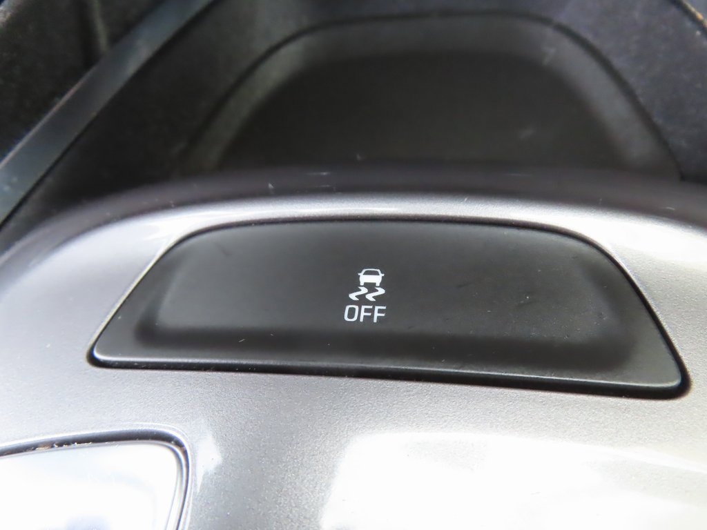 Used 2023 Chevrolet Malibu LT image 10