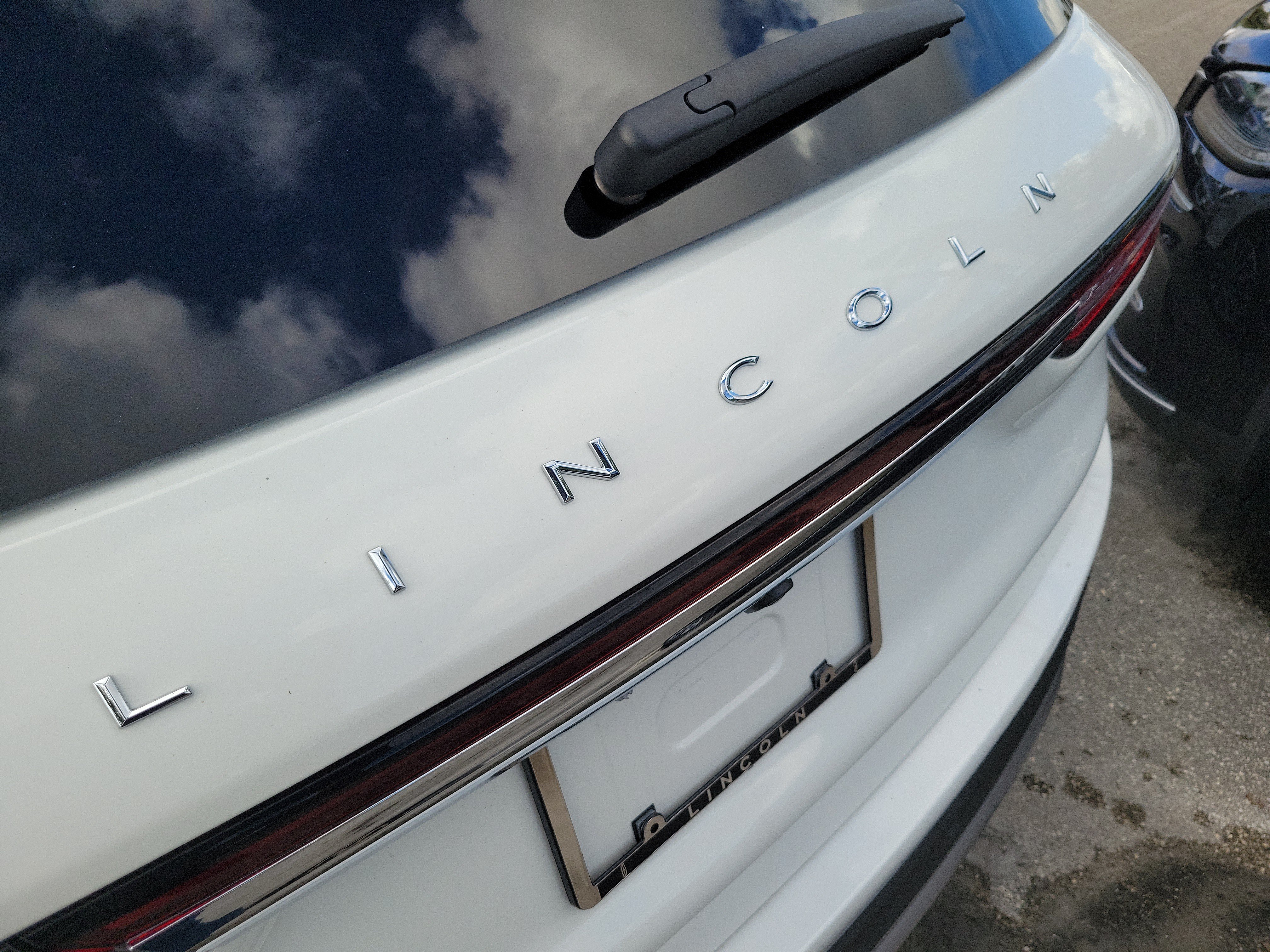 Certified 2024 Lincoln Corsair Reserve FWD image 5