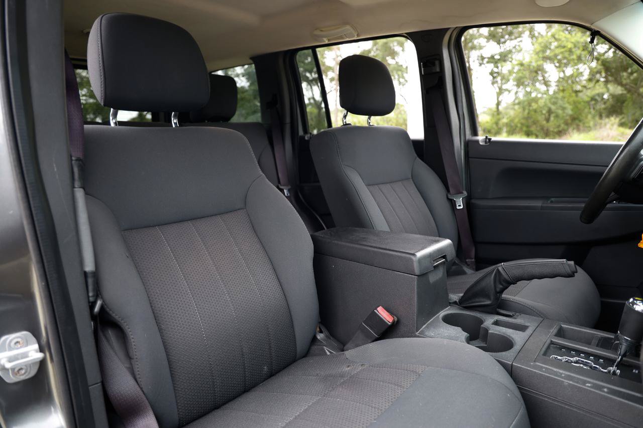Used 2012 Jeep Liberty Sport w/ Popular Equipment Group AWD/4WD image 18