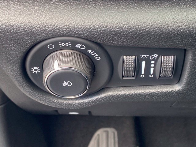 New 2026 Chrysler Pacifica Limited FWD image 28