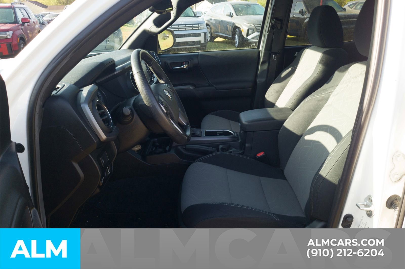 Used 2022 Toyota Tacoma TRD Off-Road w/ Technology Package image 7