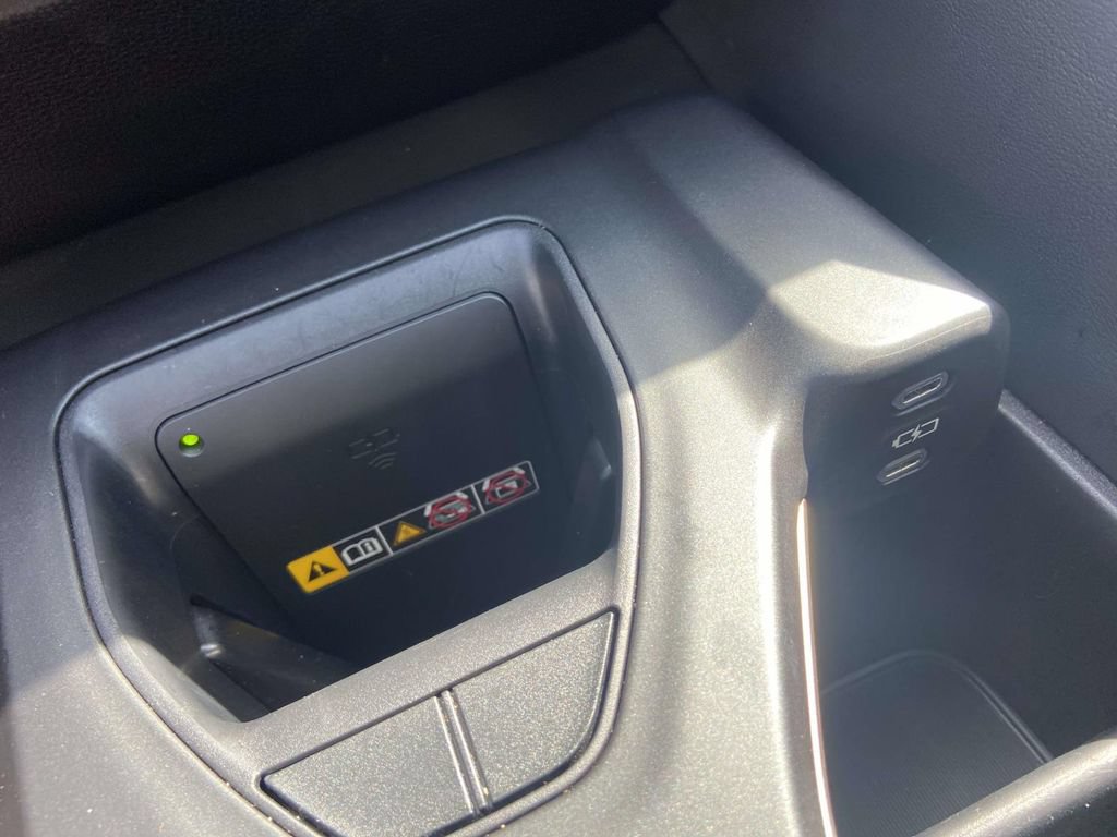 Used 2023 Toyota Crown AWD/4WD image 25