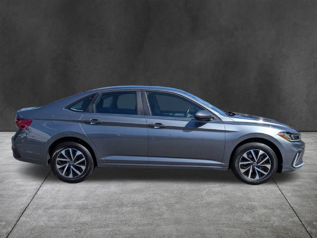 Used 2025 Volkswagen Jetta S FWD image 4