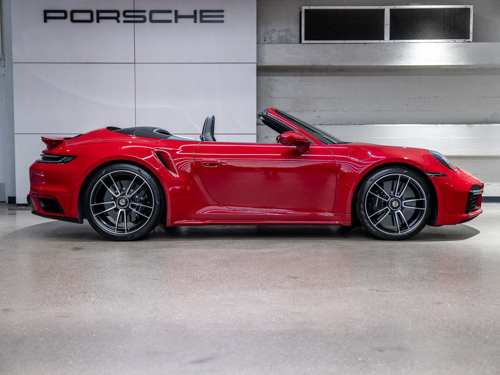 Certified 2021 Porsche 911 Turbo S AWD/4WD image 9