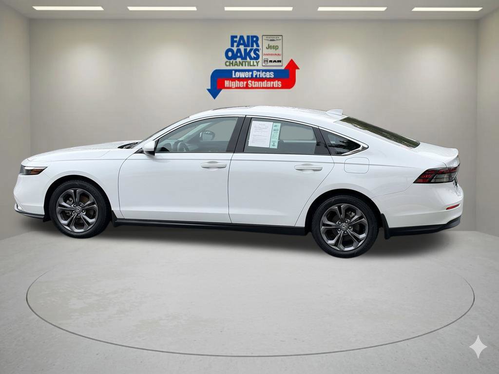 Used 2023 Honda Accord EX image 9
