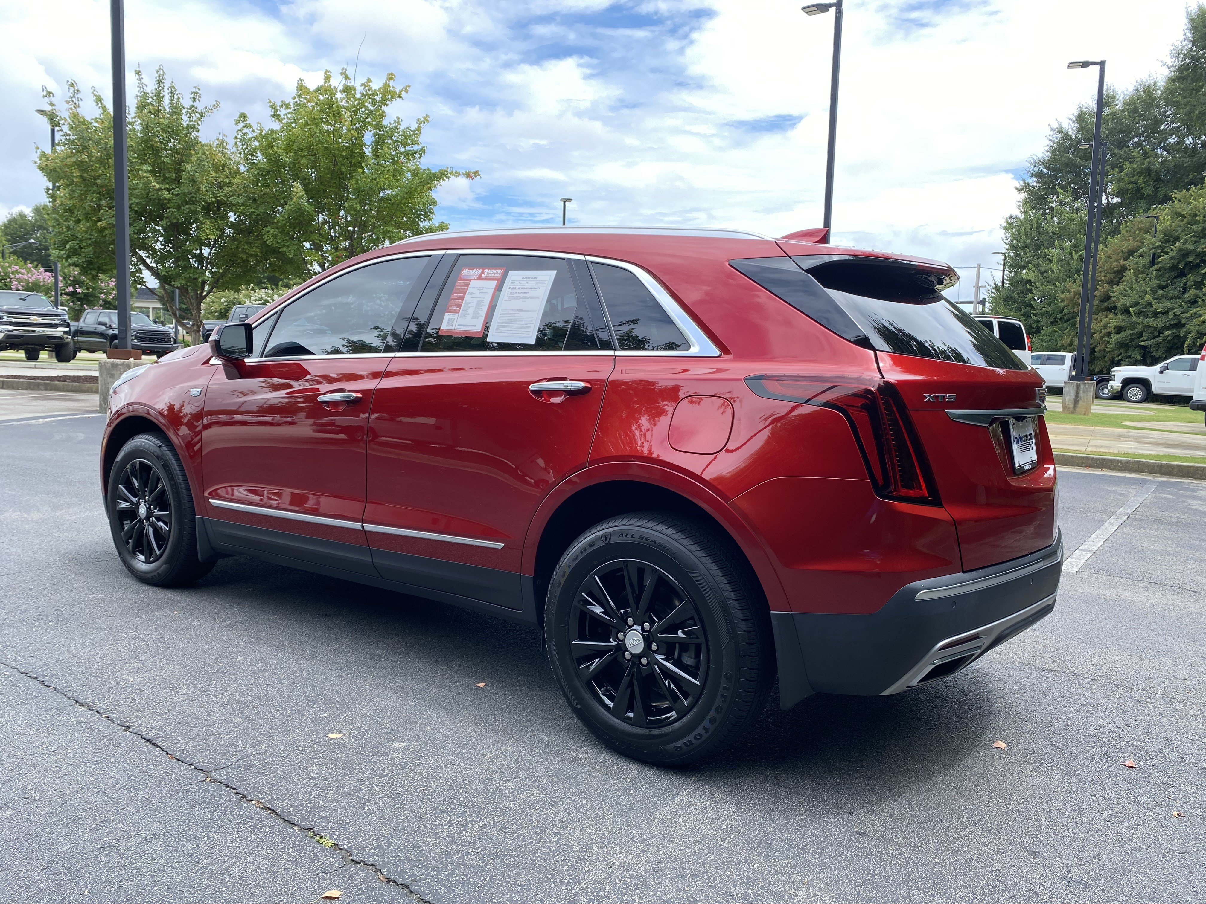 Used 2021 Cadillac XT5 Premium Luxury FWD image 7