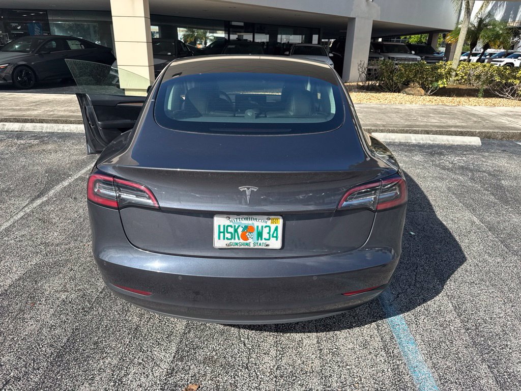 Used 2022 Tesla Model 3 RWD image 7