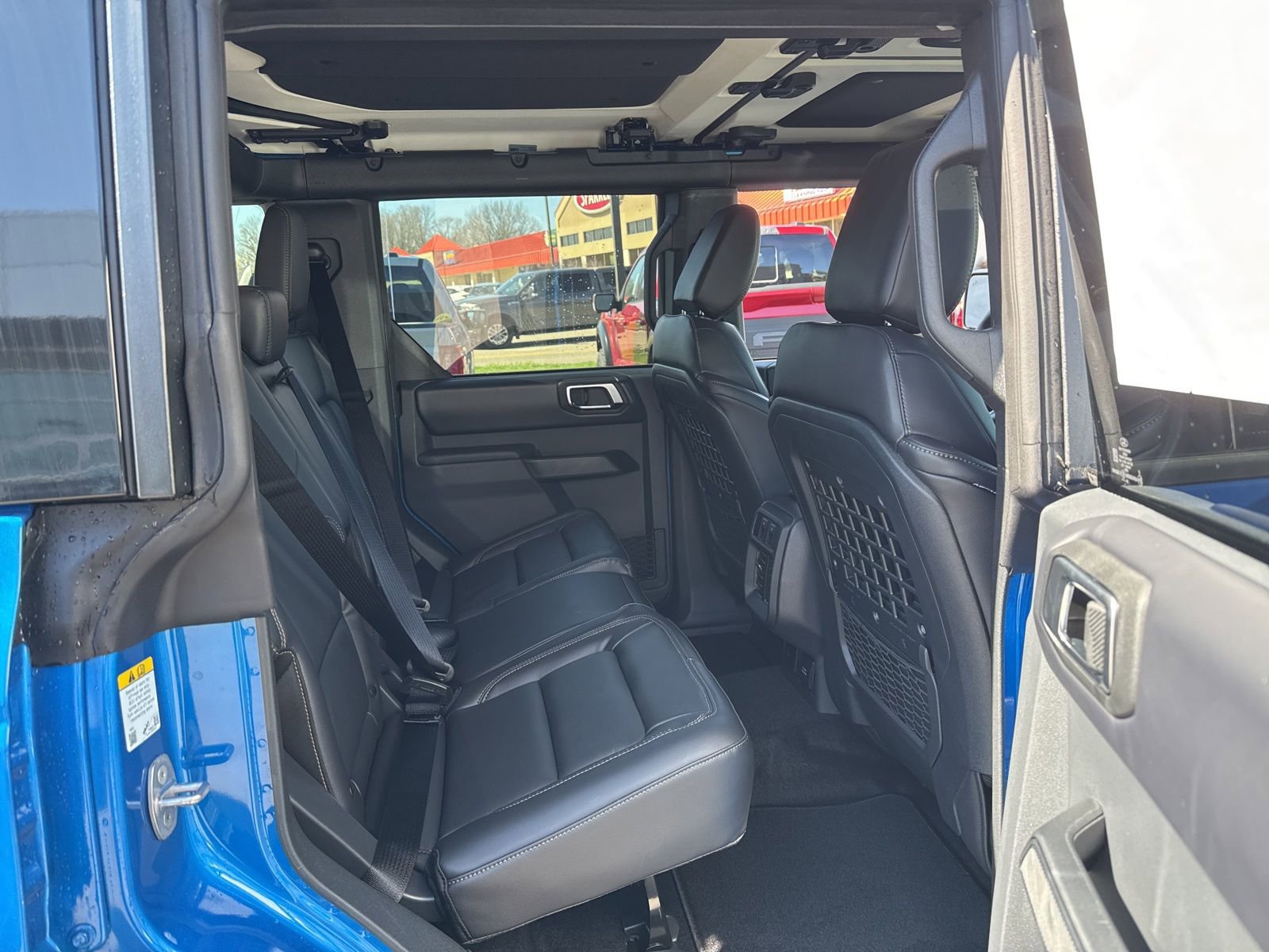 New 2025 Ford Bronco Badlands image 10