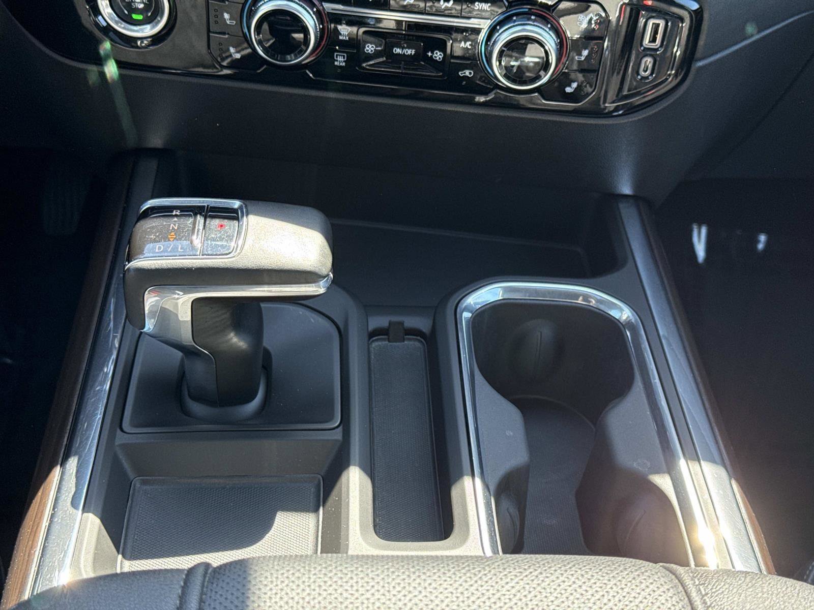 Used 2023 GMC Sierra 1500 SLT w/ SLT Premium Package image 6