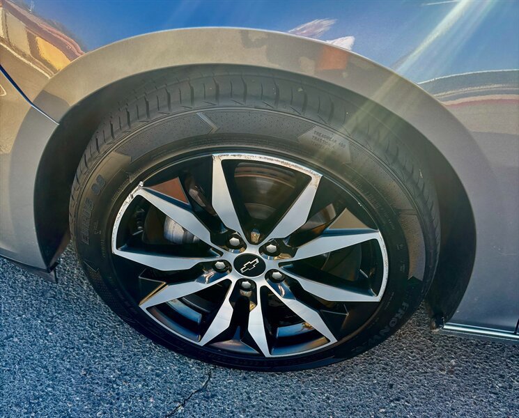Used 2023 Chevrolet Malibu RS image 27