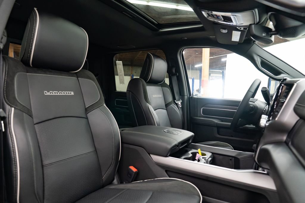 New 2026 RAM 2500 Laramie w/ Night Edition image 32