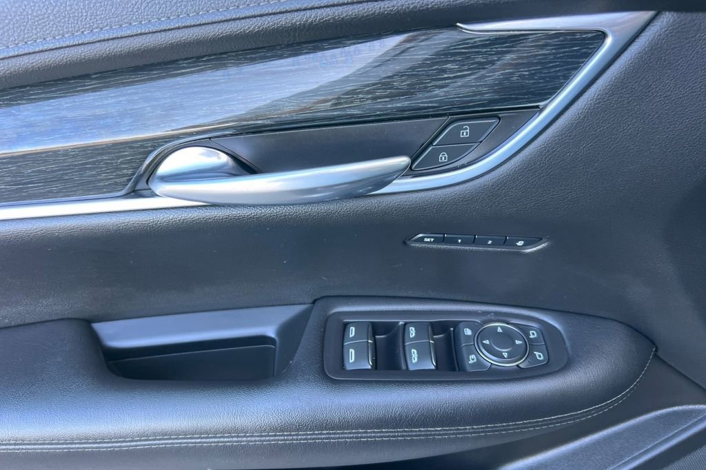 Used 2020 Cadillac XT5 Premium Luxury image 13