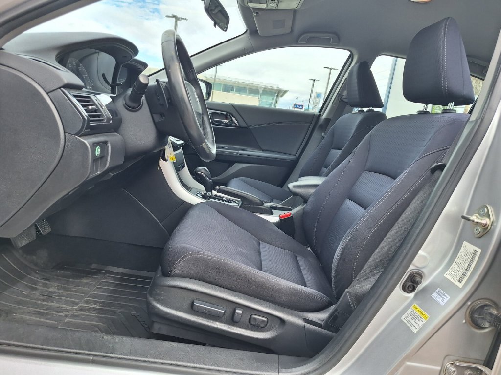 Used 2015 Honda Accord Sport image 11