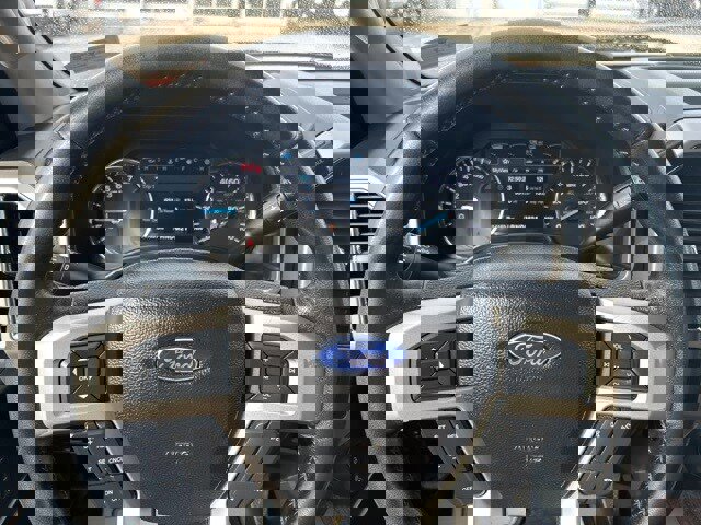 Used 2018 Ford F250 Lariat w/ Chrome Package image 23