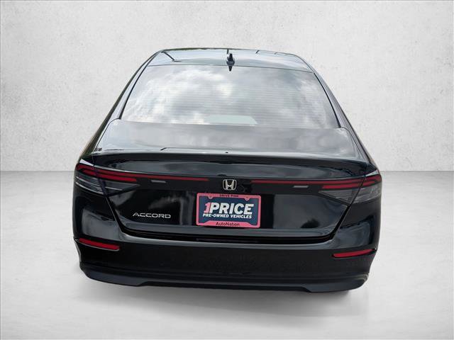 Certified 2025 Honda Accord SE image 6