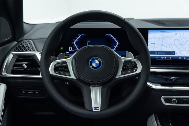 New 2026 BMW X5 xDrive50e image 17