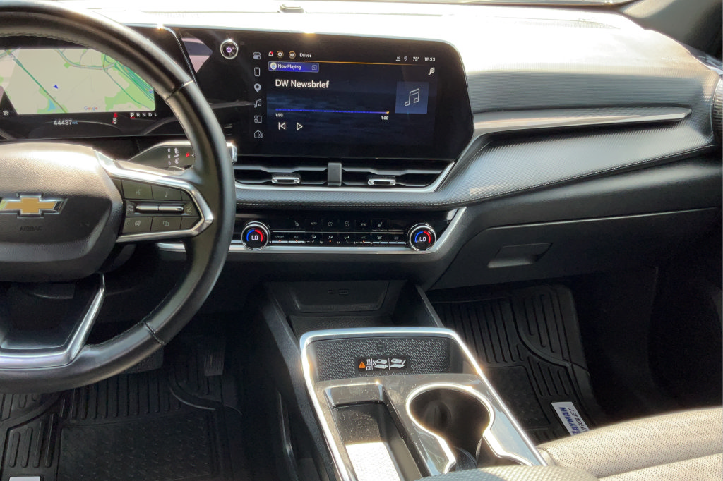 Used 2025 Chevrolet Equinox LT w/ Convenience Package II FWD image 15