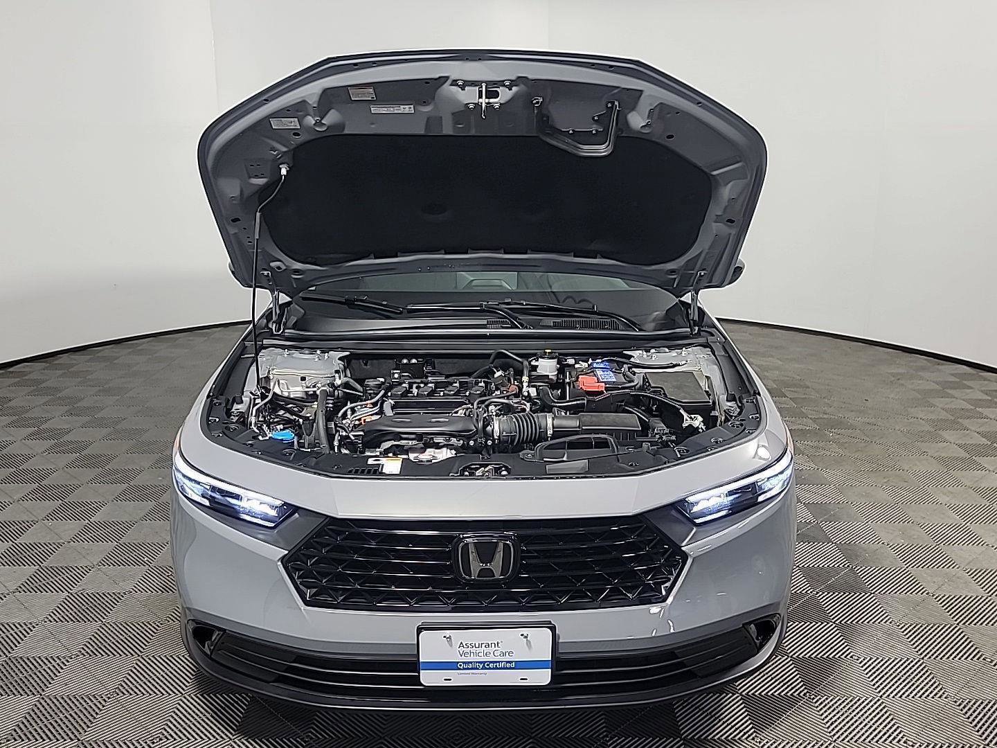 Certified 2025 Honda Accord SE image 14