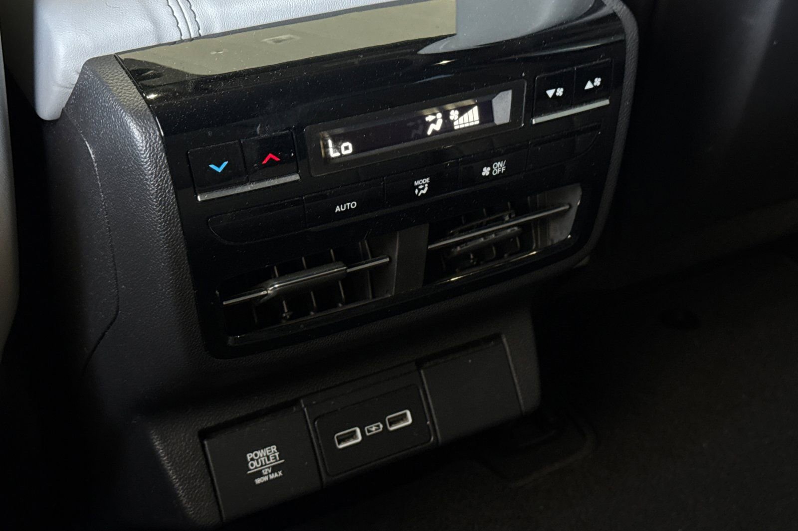 Used 2023 Acura MDX FWD w/ Technology Package image 15