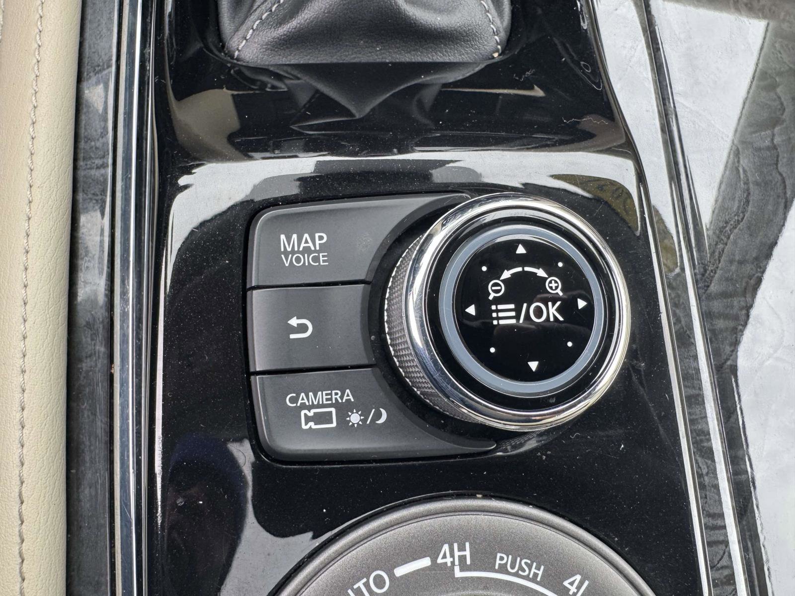 Used 2021 INFINITI QX80 Luxe w/ Cargo Package image 31