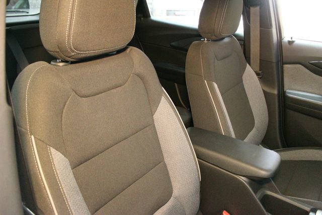 Used 2025 Chevrolet TrailBlazer LT w/ Convenience Package image 11