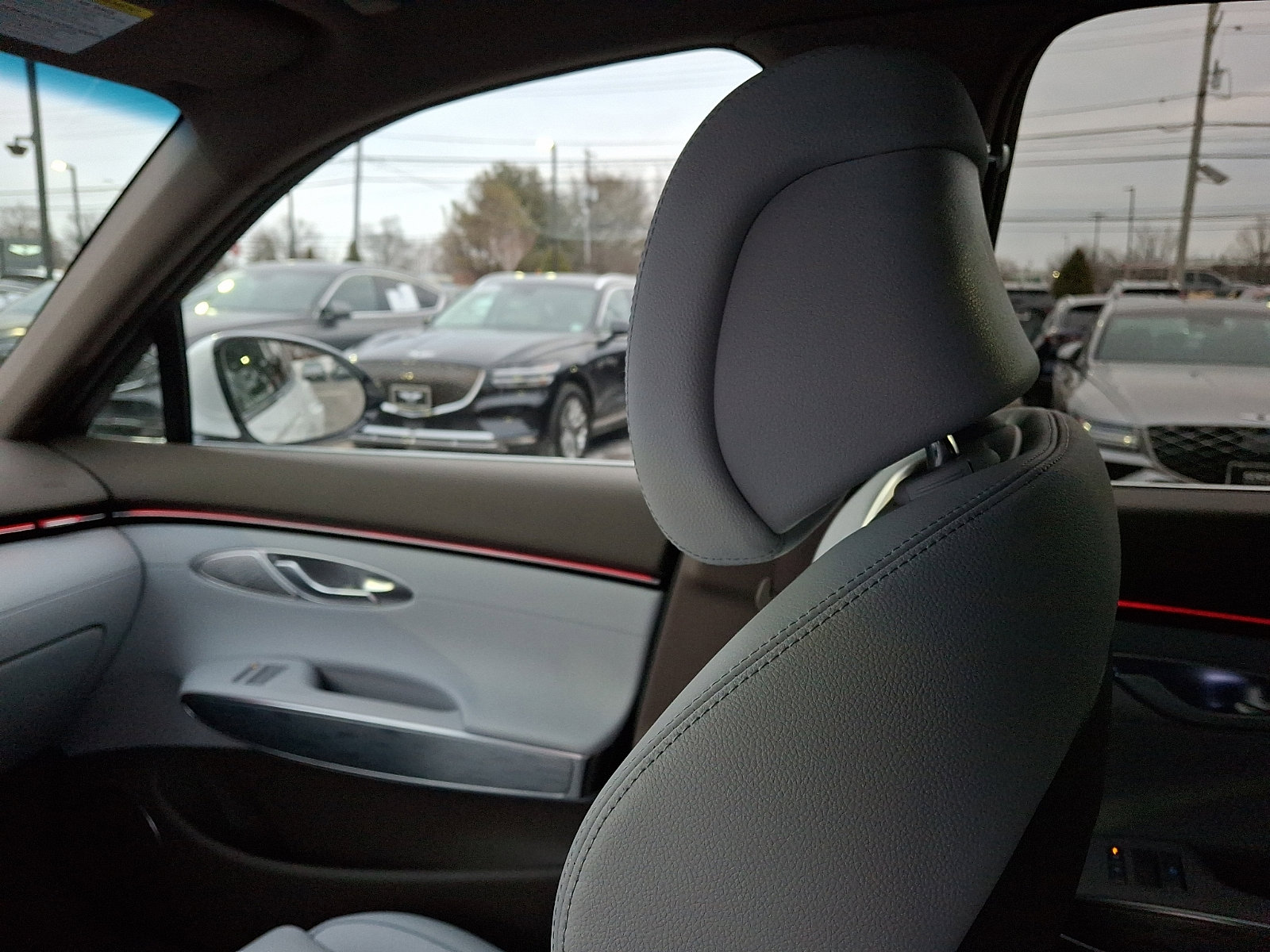 Certified 2026 Genesis Electrified GV70 Standard image 17