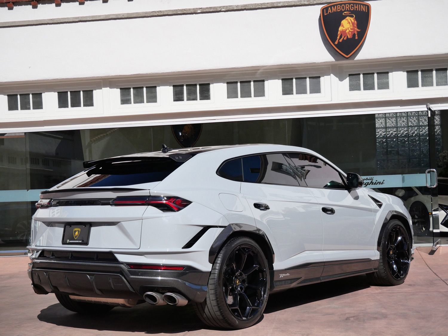 Used 2024 Lamborghini Urus Performante image 4