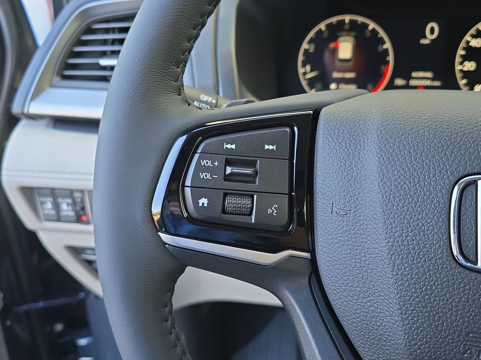 New 2026 Honda Odyssey EX-L image 18