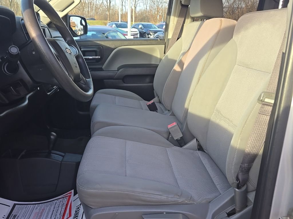 Used 2017 Chevrolet Silverado 1500 Custom w/ Custom Convenience Package image 17