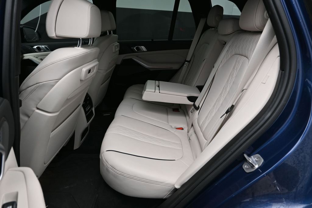 Used 2020 BMW X5 M50i w/ Executive Package AWD/4WD image 17