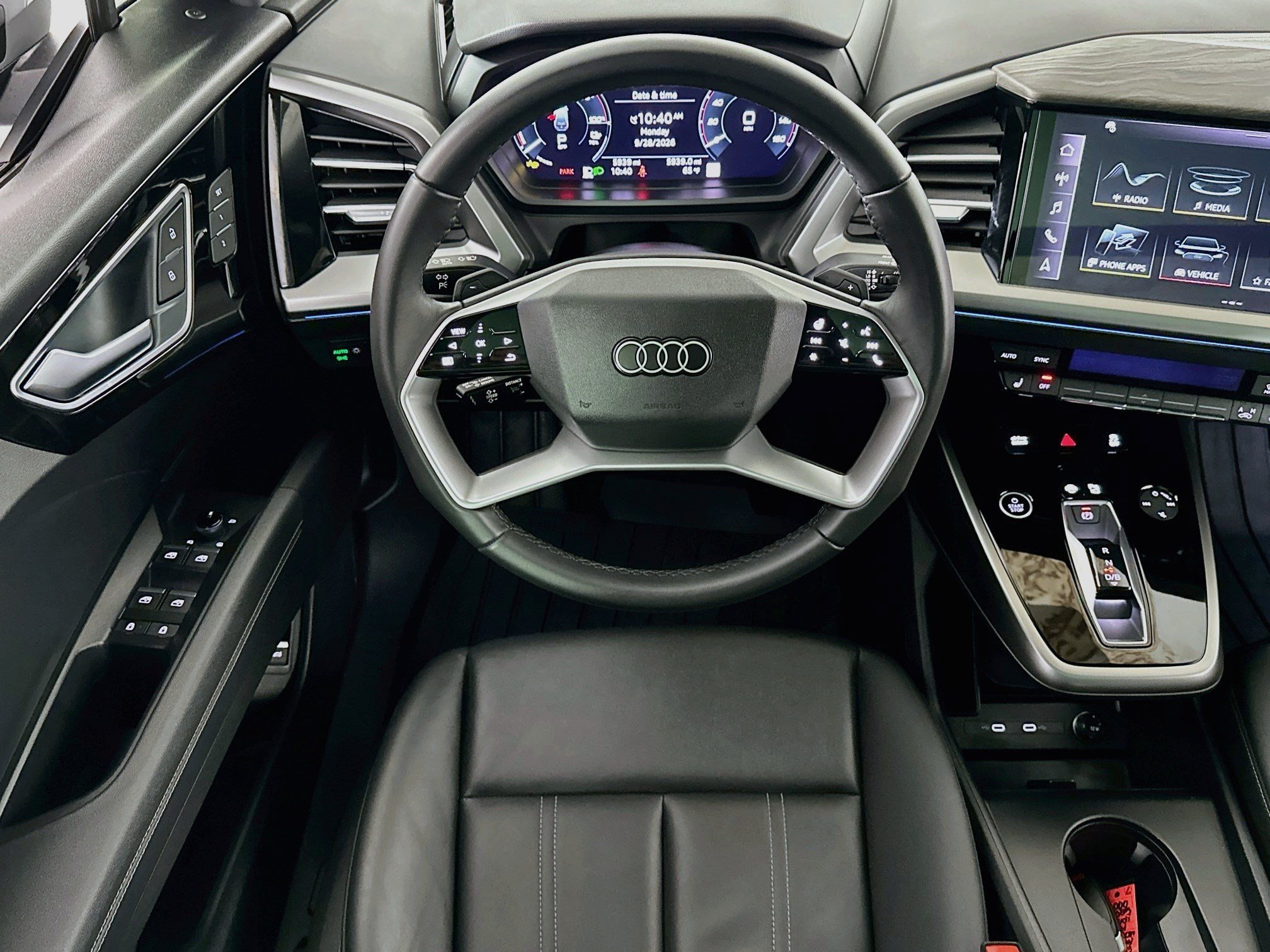 Used 2025 Audi Q4 e-tron Premium Plus w/ Premium Plus RWD image 20