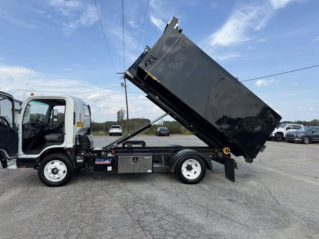 Used 2024 Chevrolet Low Cab Forward RWD image 3