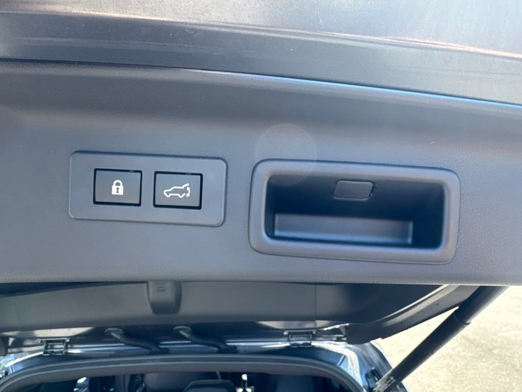 Certified 2025 Subaru Forester Touring AWD/4WD image 19