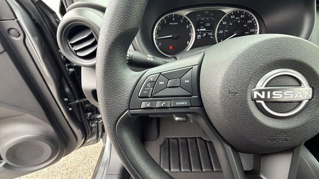 New 2025 Nissan Kicks Play S image 27