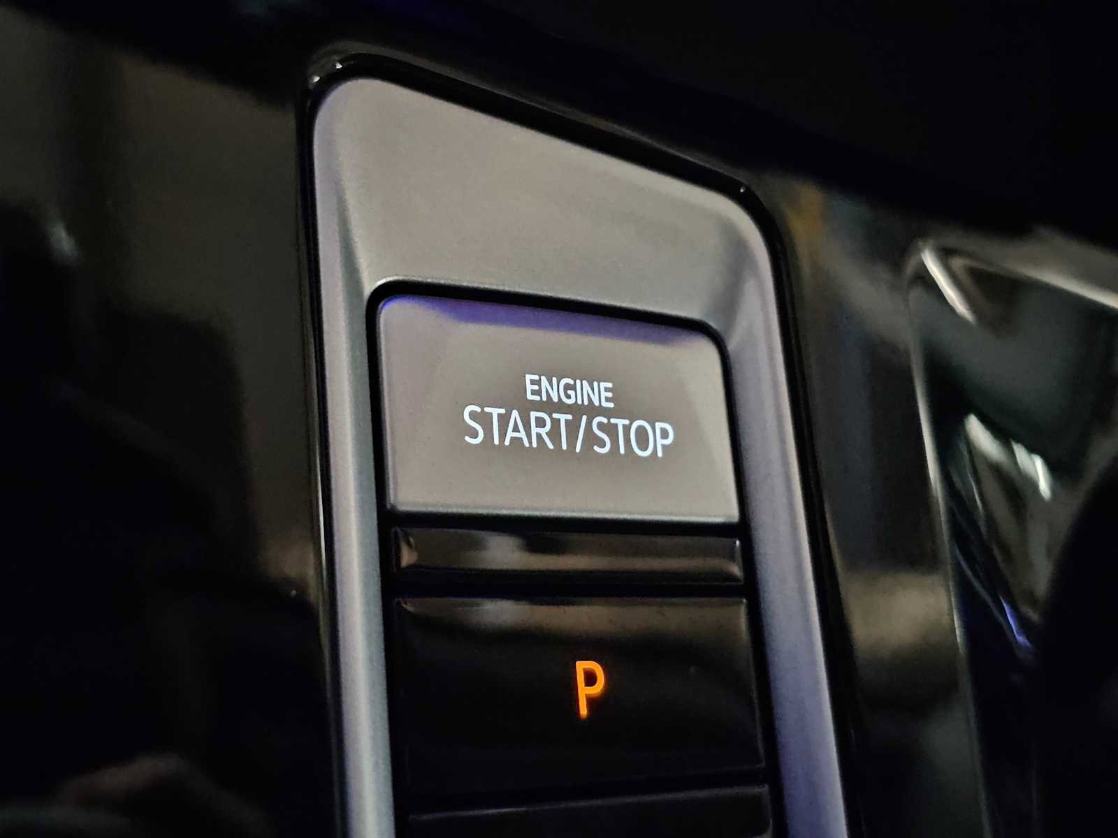 Used 2025 Volkswagen Atlas SEL image 34