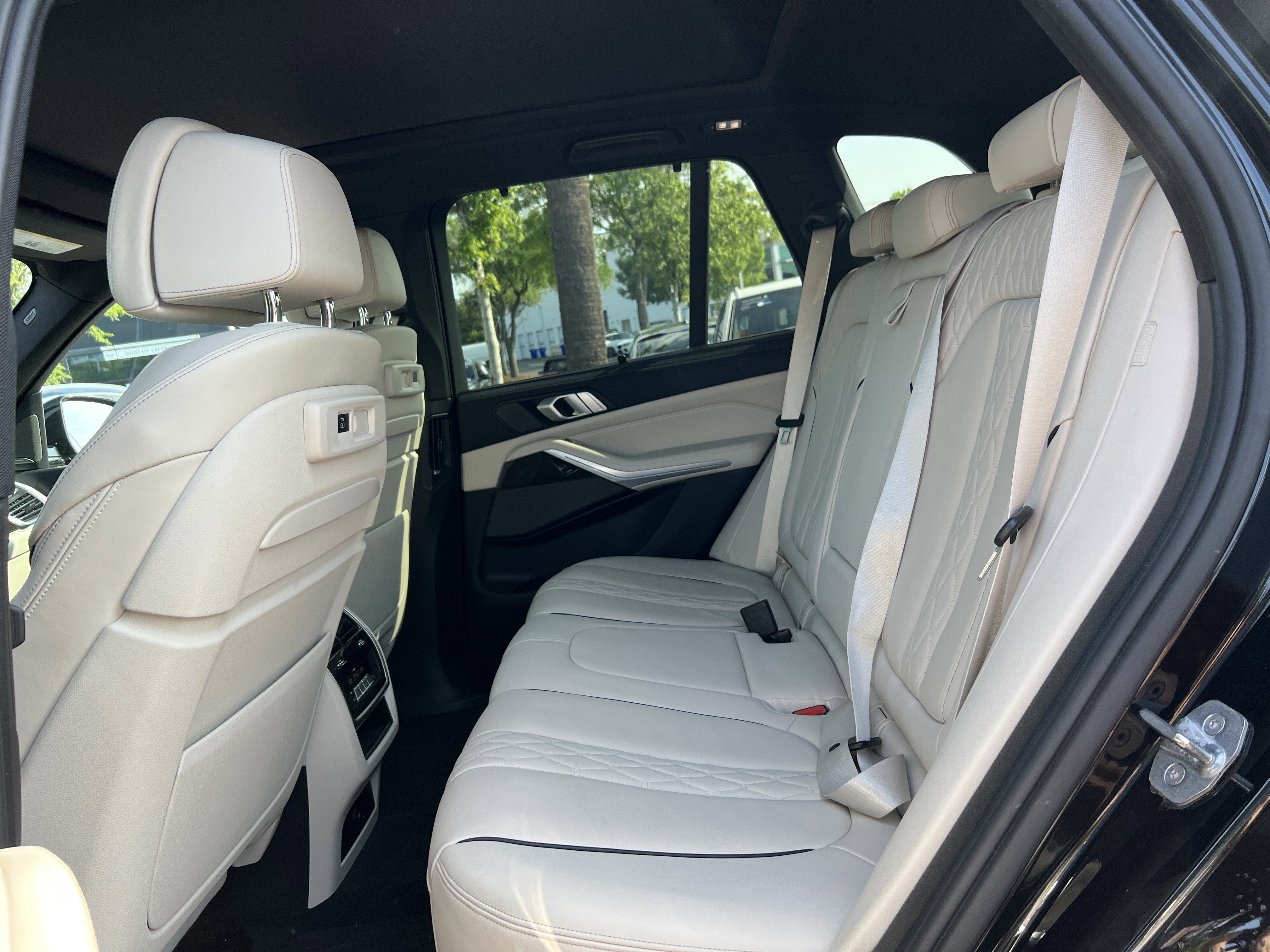 Used 2019 BMW X5 xDrive40i w/ Executive Package AWD/4WD image 35