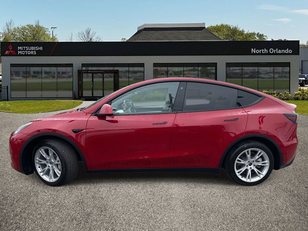 Used 2022 Tesla Model Y Long Range image 2