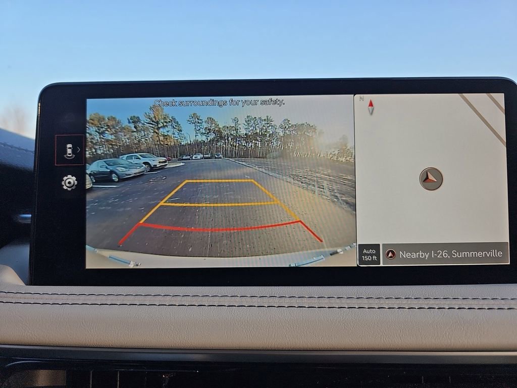 Used 2025 Genesis G70 2.5T image 28