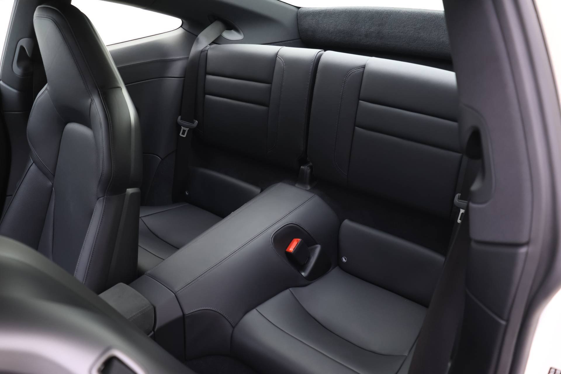 Certified 2024 Porsche 911 Carrera GTS image 19