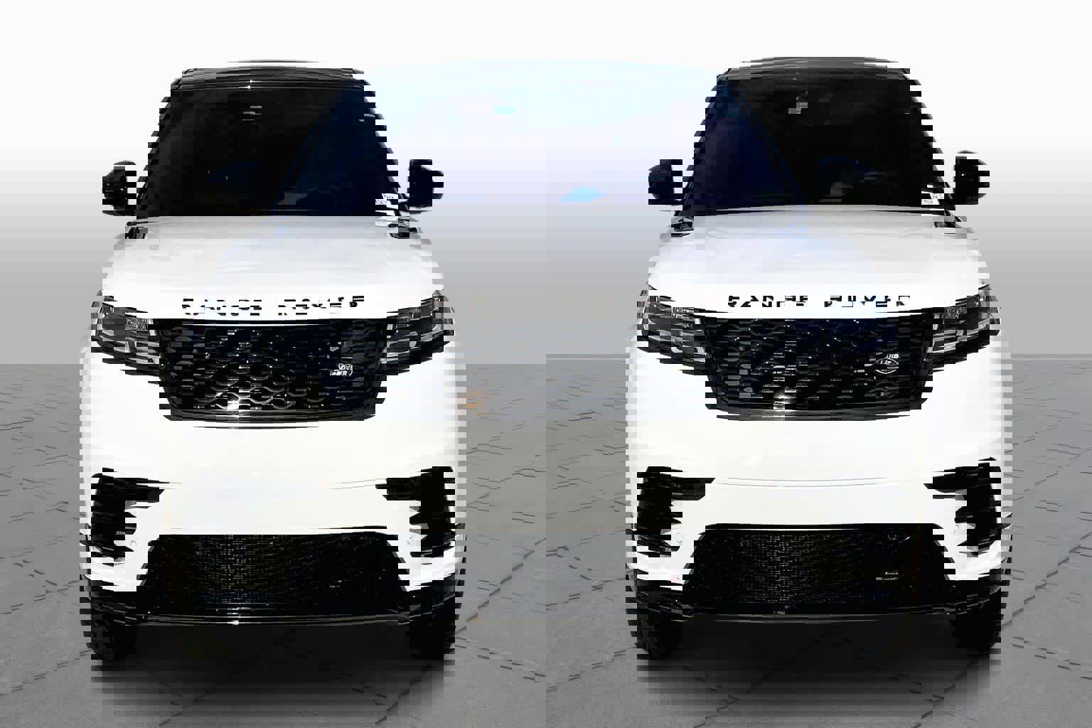 Used 2023 Land Rover Range Rover Velar R-Dynamic S image 3