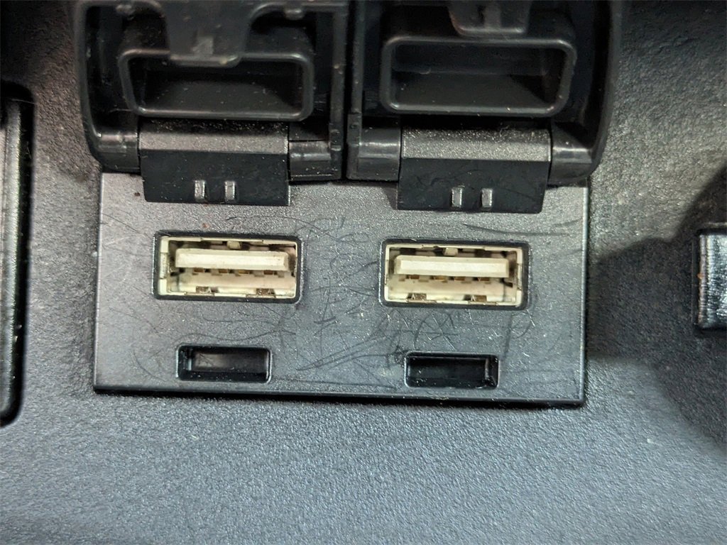 Used 2019 Toyota Highlander LE image 21