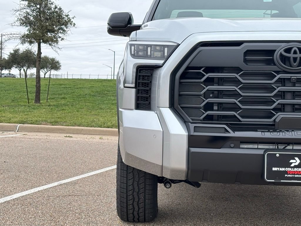 New 2026 Toyota Tundra Limited AWD/4WD image 4