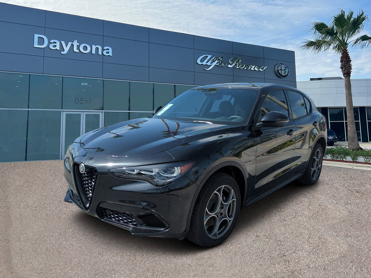 New 2025 Alfa Romeo Stelvio Sprint w/ Convenience Package image 7