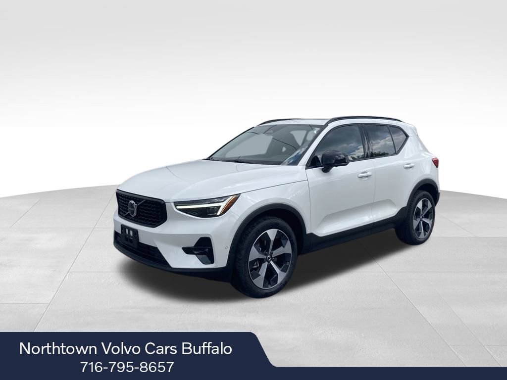 Certified 2026 Volvo XC40 B5 Plus w/ Protection Package Premier